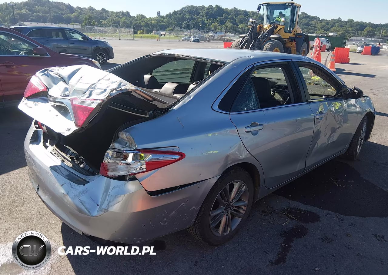 2017 Toyota Camry Se VIN:4T1BF1FK0HU803963 - 4