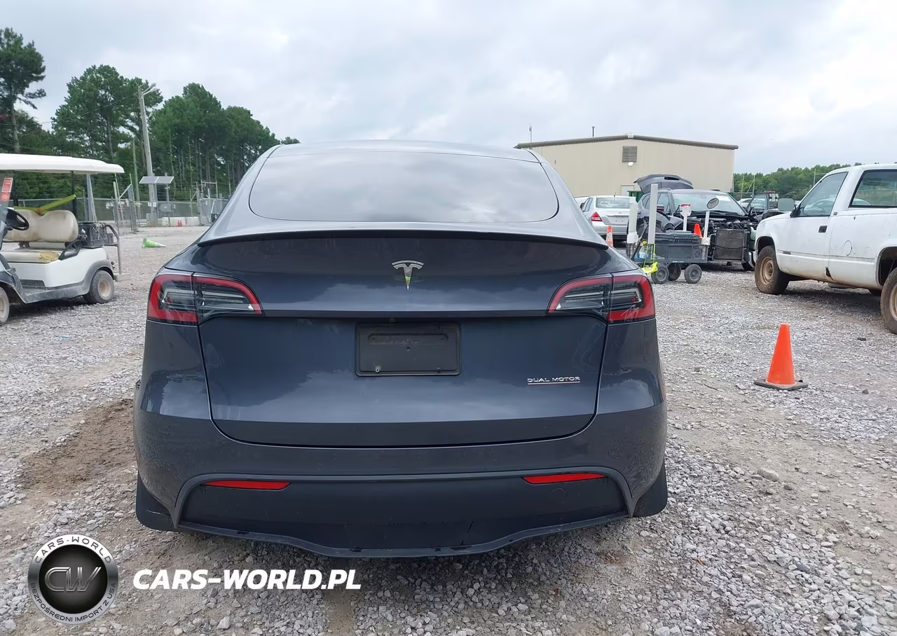 2022 Tesla Model Y Performance Dual Motor All-Wheel Drive VIN:7SAYGDEF0NF381976 - 16