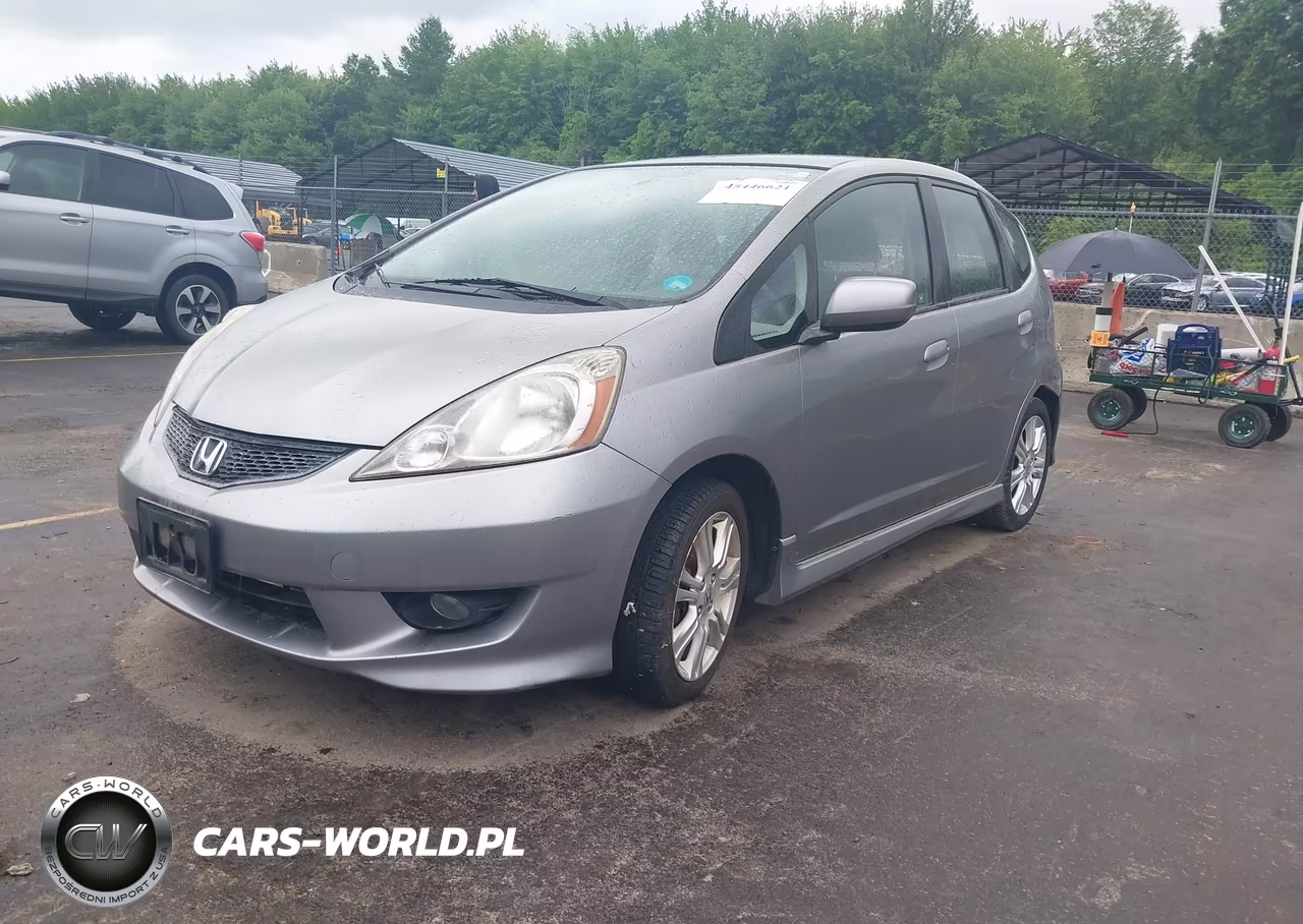 2010 Honda Fit Sport VIN:JHMGE8H47AC008939 - 2