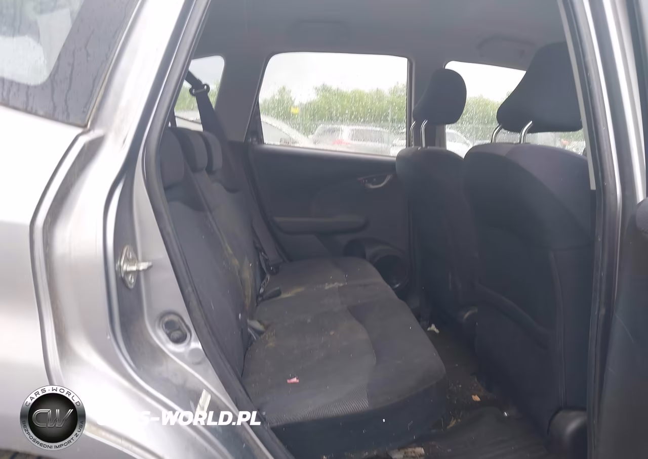 2010 Honda Fit Sport VIN:JHMGE8H47AC008939 - 8