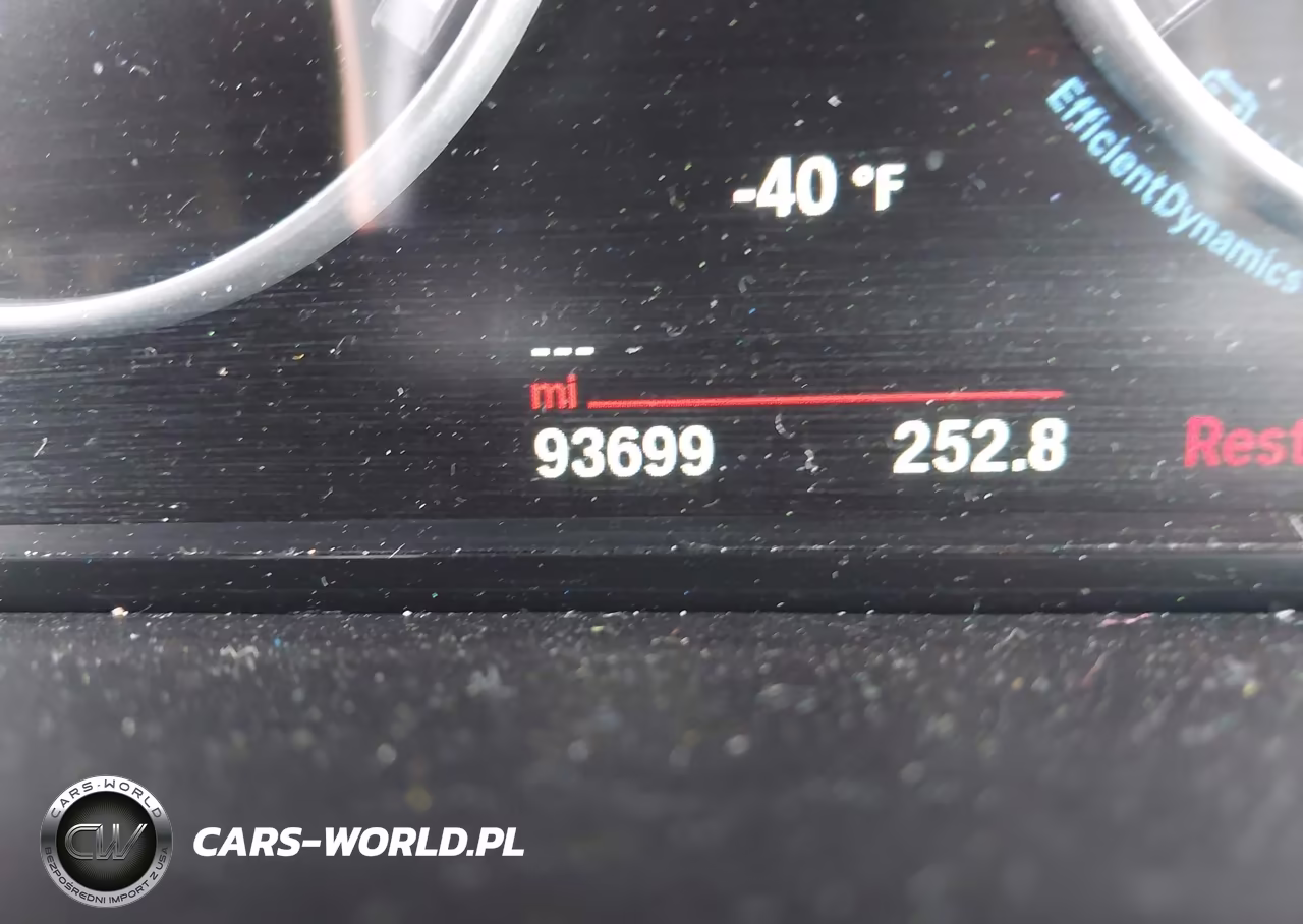 2016 BMW X3 xDrive28I VIN:5UXWX9C52G0D82786 - 16