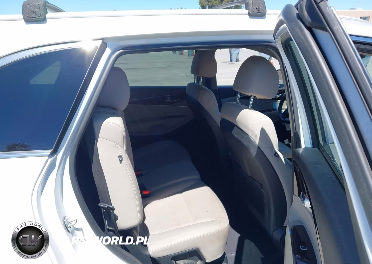 2018 Kia Sorento 2.4L Lx VIN:5XYPGDA39JG406851 - 8