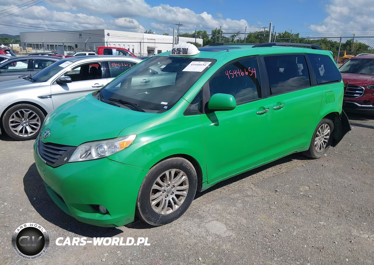2015 Toyota Sienna Xle 8 Passenger VIN:5TDYK3DC6FS656521 - 2