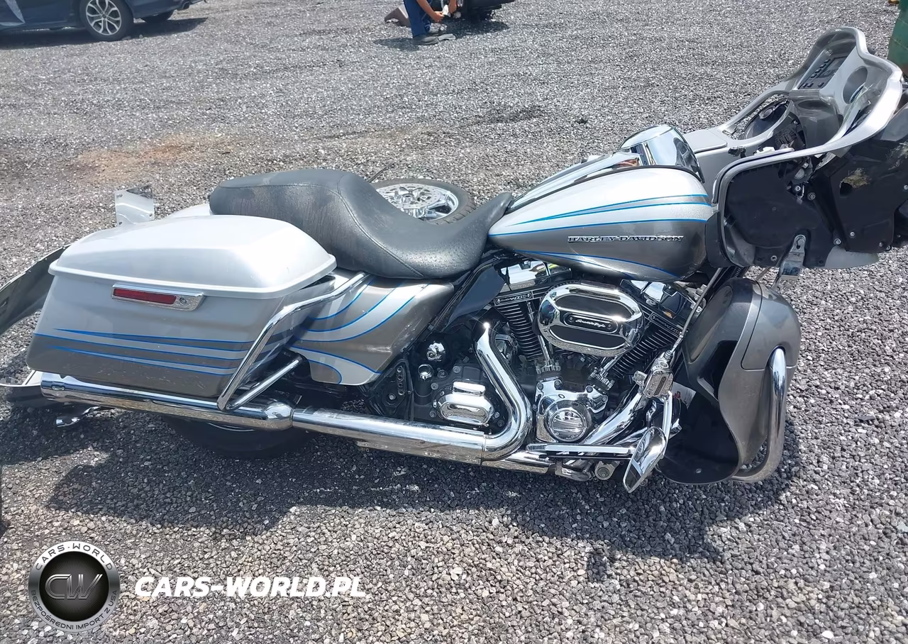2016 Harley-Davidson Fltruse Cvo Road Glide VIN:1HD1TAN18GB959288 - 8