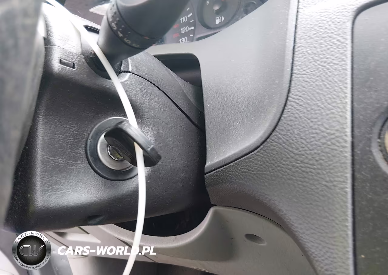 2005 Ford Focus Zx4 VIN:1FAFP34N65W256294 - 11