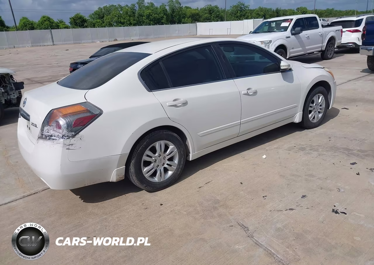 2012 Nissan Altima 2.5 S VIN:1N4AL2AP5CN413287 - 4