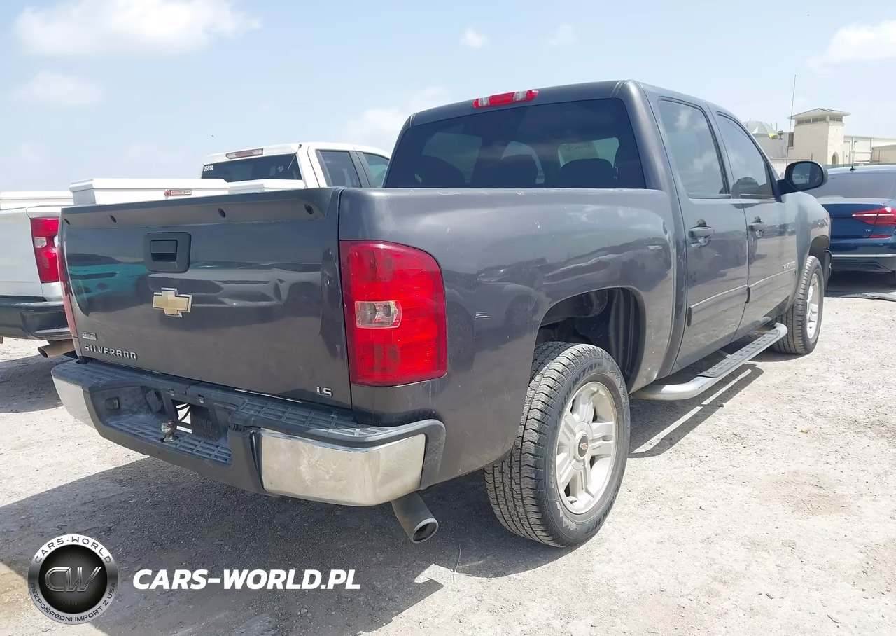 2011 Chevrolet Silverado 1500 Ls VIN:3GCPCREA9BG208257 - 4