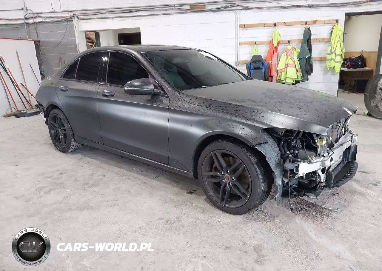 2016 Mercedes-Benz C 300 4Matic – zdjęcie 1 z 21
