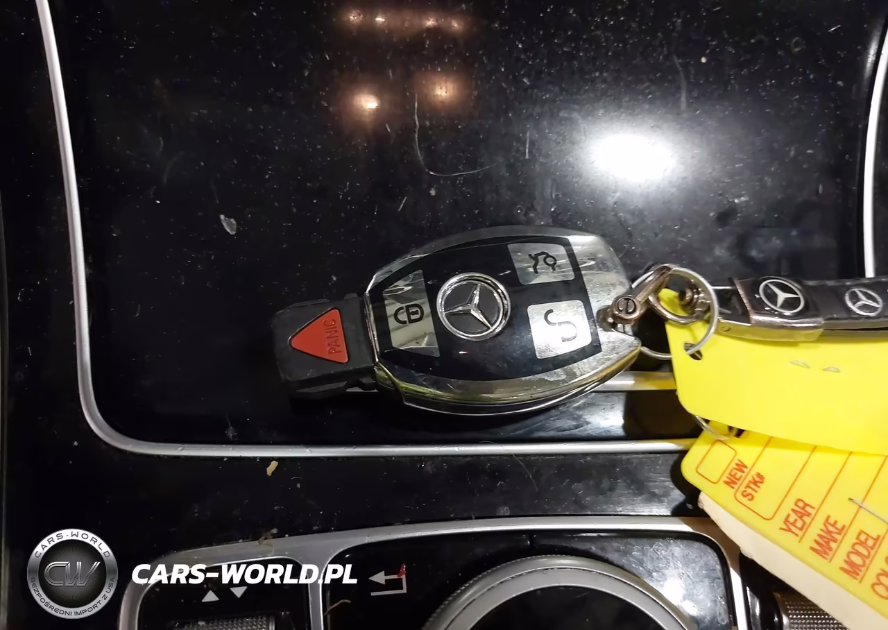 2016 Mercedes-Benz C 300 4Matic VIN:55SWF4KBXGU172948 - 11