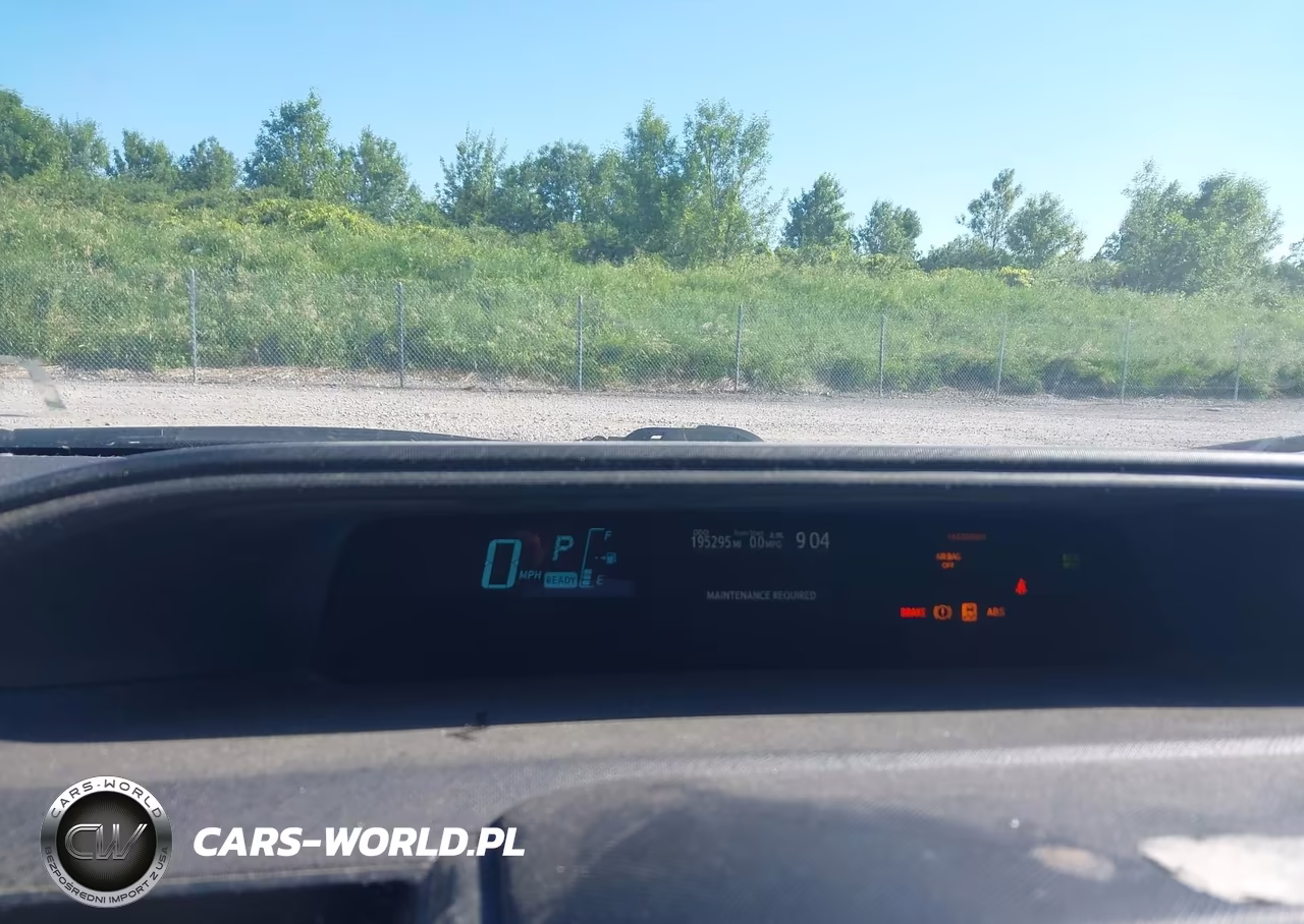 2014 Toyota Prius C Three VIN:JTDKDTB3XE1060777 - 7