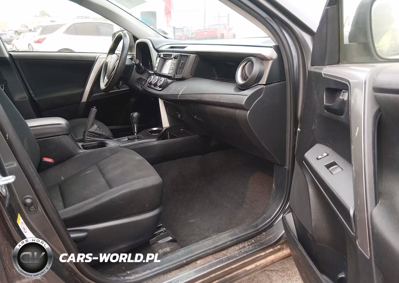 2018 Toyota Rav4 Le VIN:JTMBFREV7JJ209148 - 5