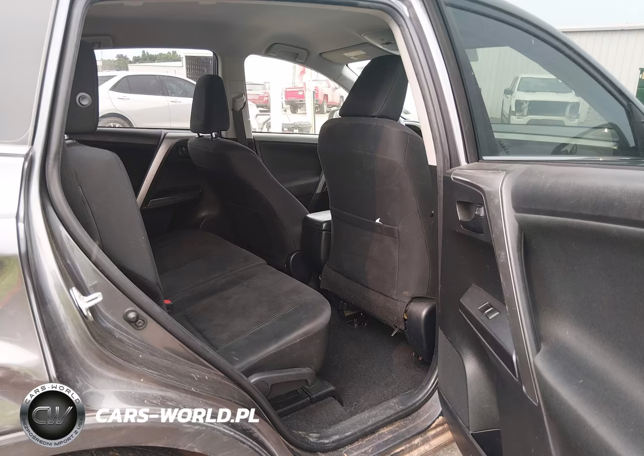 2018 Toyota Rav4 Le VIN:JTMBFREV7JJ209148 - 8