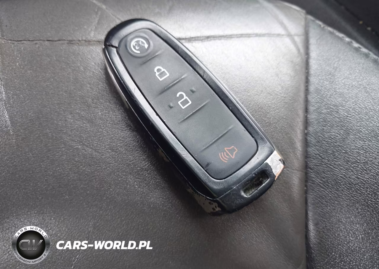 2011 Ford Edge Sport VIN:2FMDK4AKXBBA87079 - 11