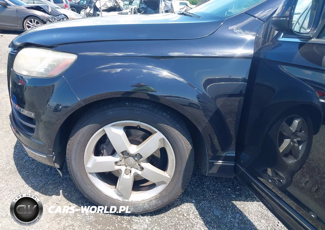 2015 Audi Q7 3.0T Premium VIN:WA1LGBFEXFD024664 - 6