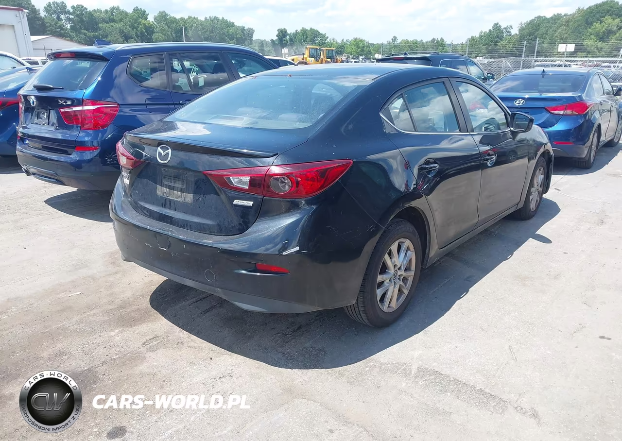 2014 Mazda Mazda3 I Touring VIN:JM1BM1V79E1160808 - 4