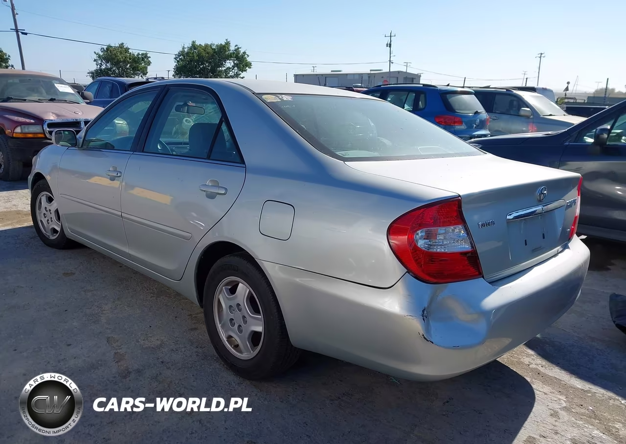 2002 Toyota Camry Le VIN:4T1BF30K92U022709 - 3