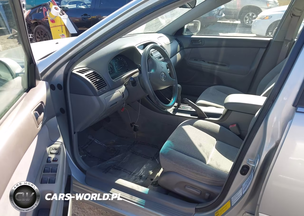 2002 Toyota Camry Le VIN:4T1BF30K92U022709 - 5