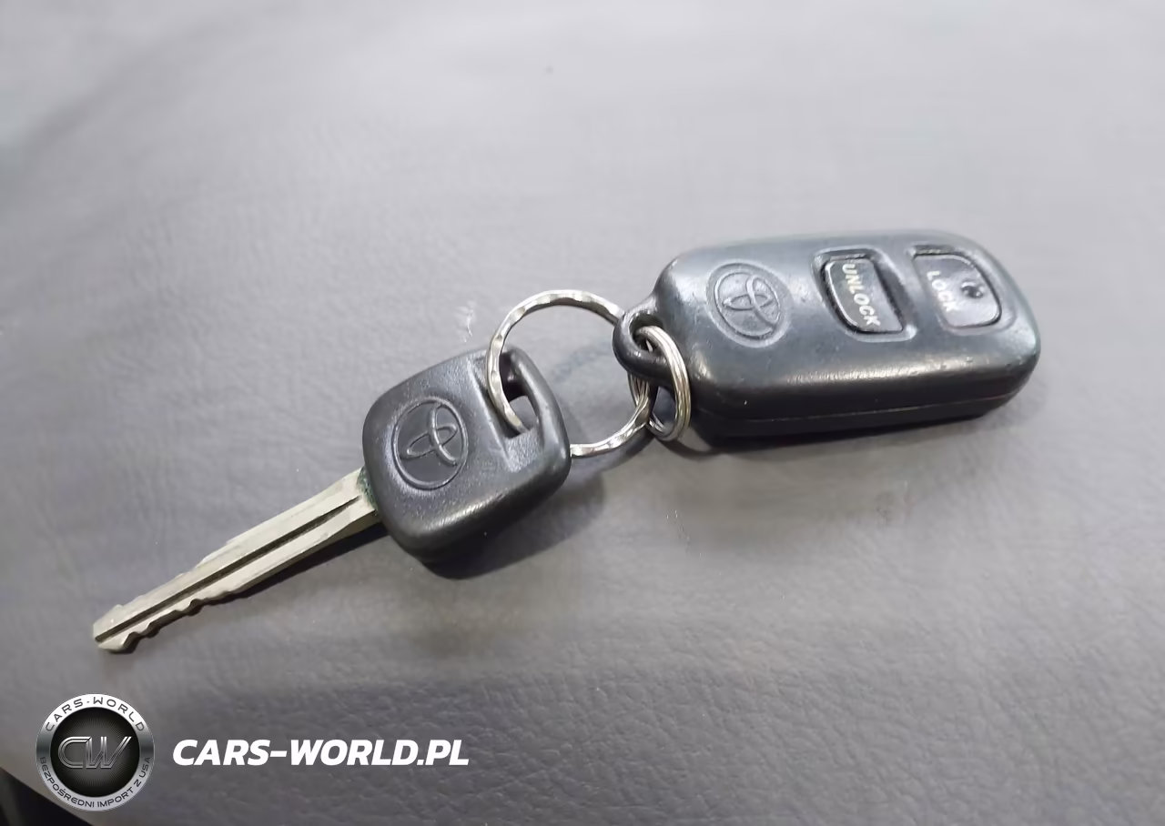 2004 Toyota Corolla Le VIN:JTDBR32E742035413 - 11