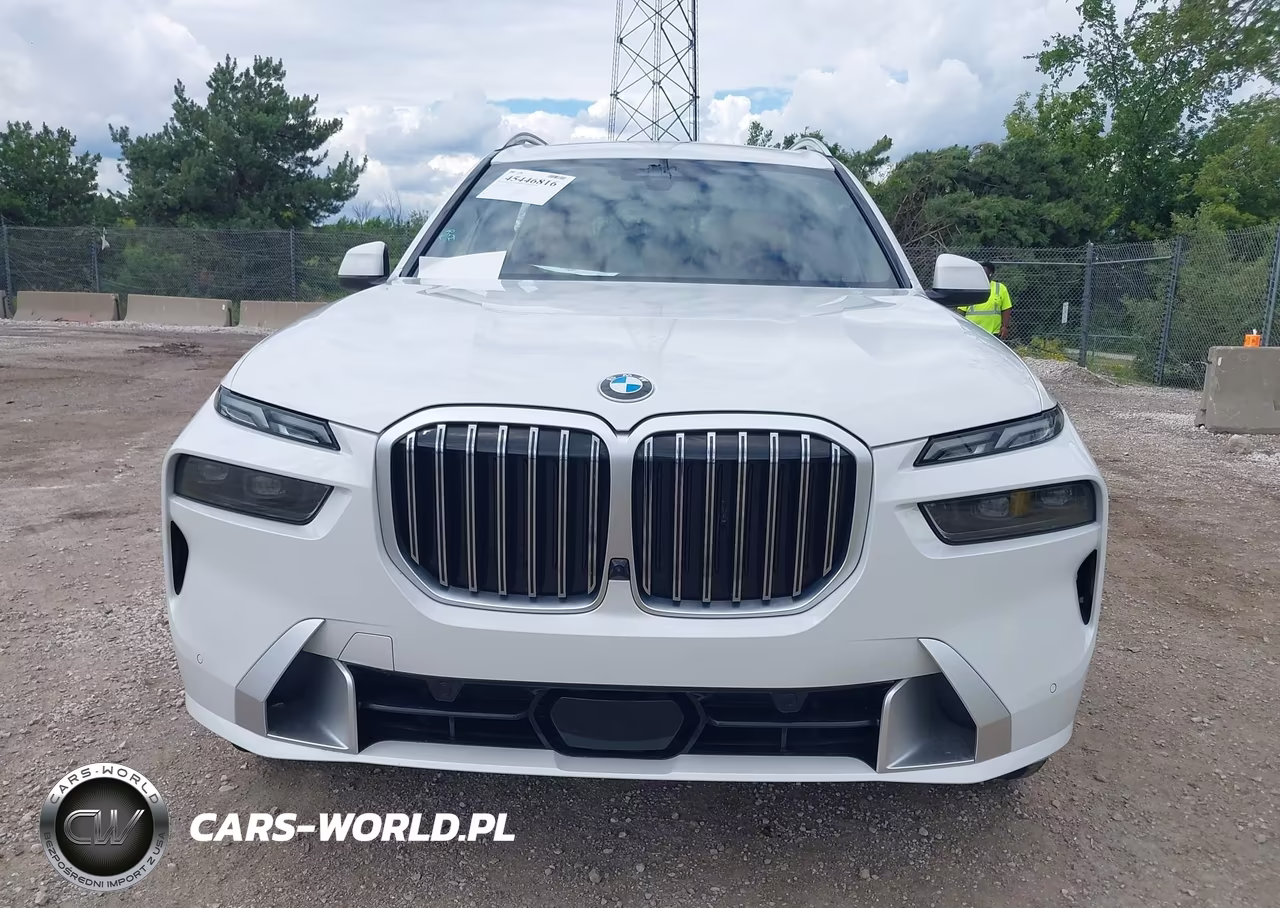 2023 BMW X7 xDrive40I VIN:5UX23EM01P9R06766 - 13