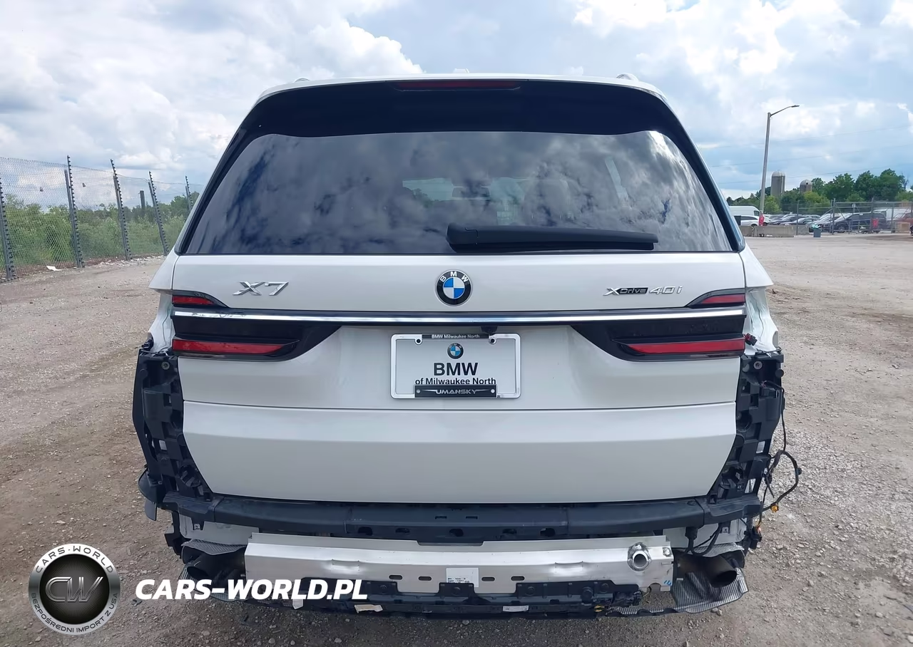 2023 BMW X7 xDrive40I VIN:5UX23EM01P9R06766 - 17