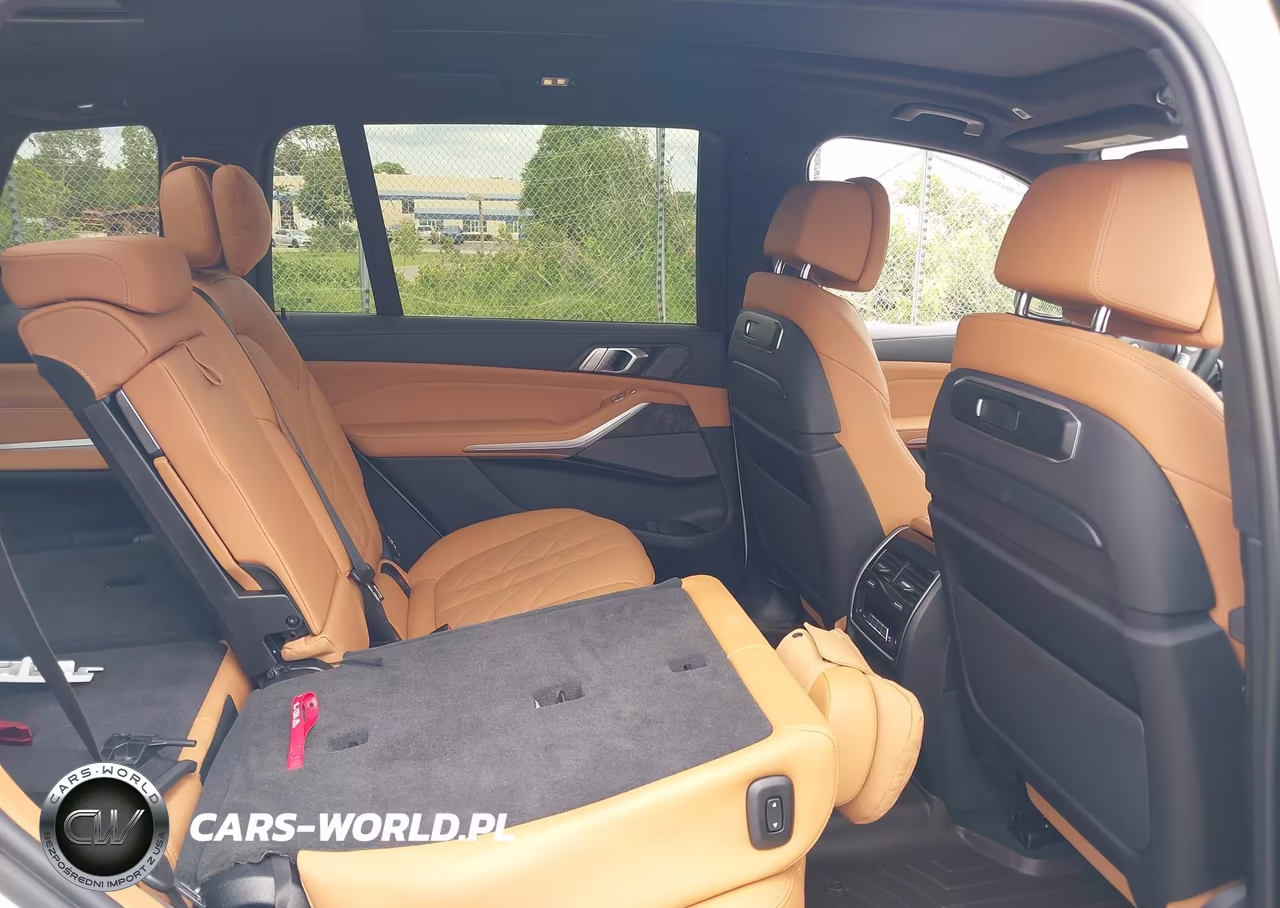 2023 BMW X7 xDrive40I VIN:5UX23EM01P9R06766 - 8