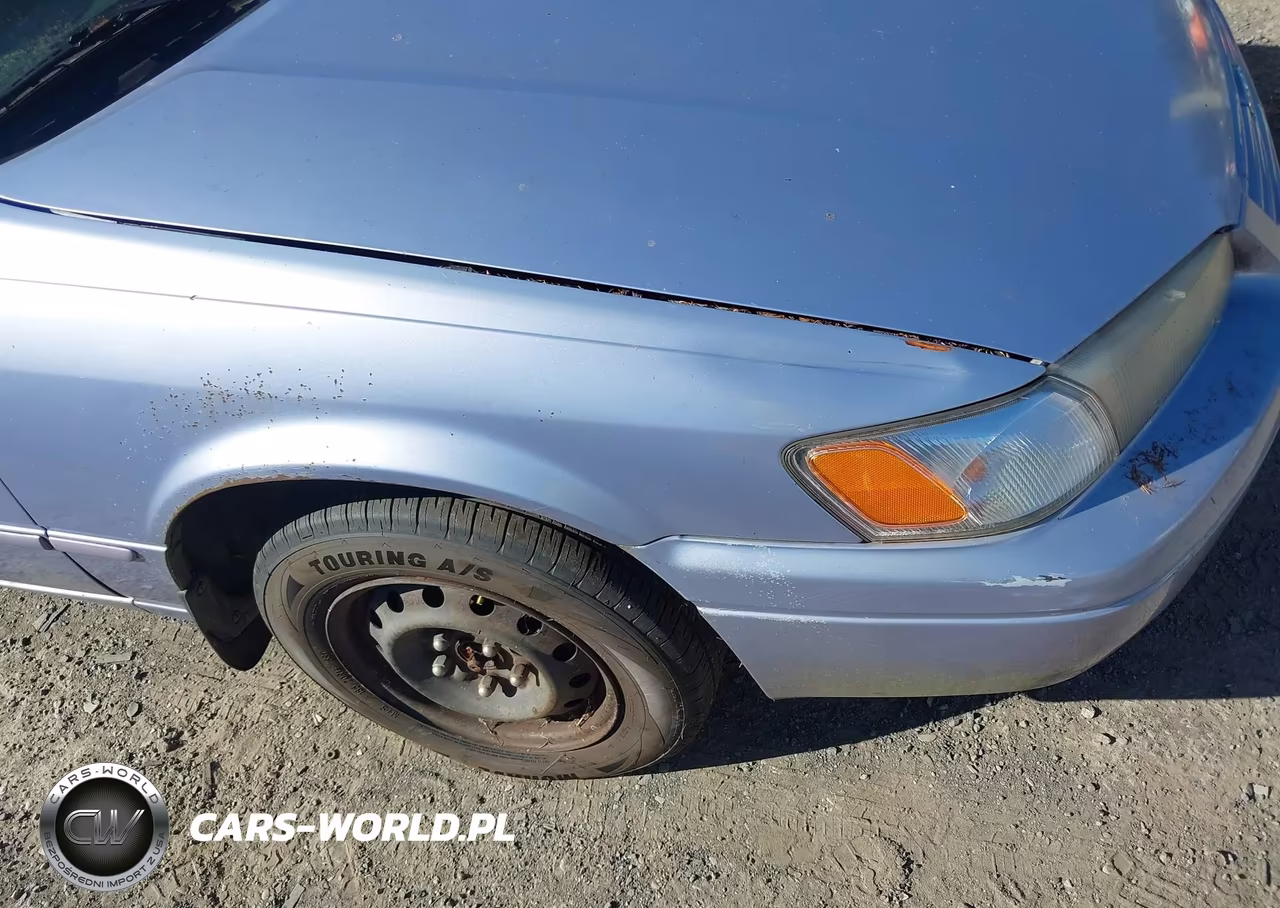 1998 Toyota Camry Le VIN:JT2BG22K9W0186606 - 13