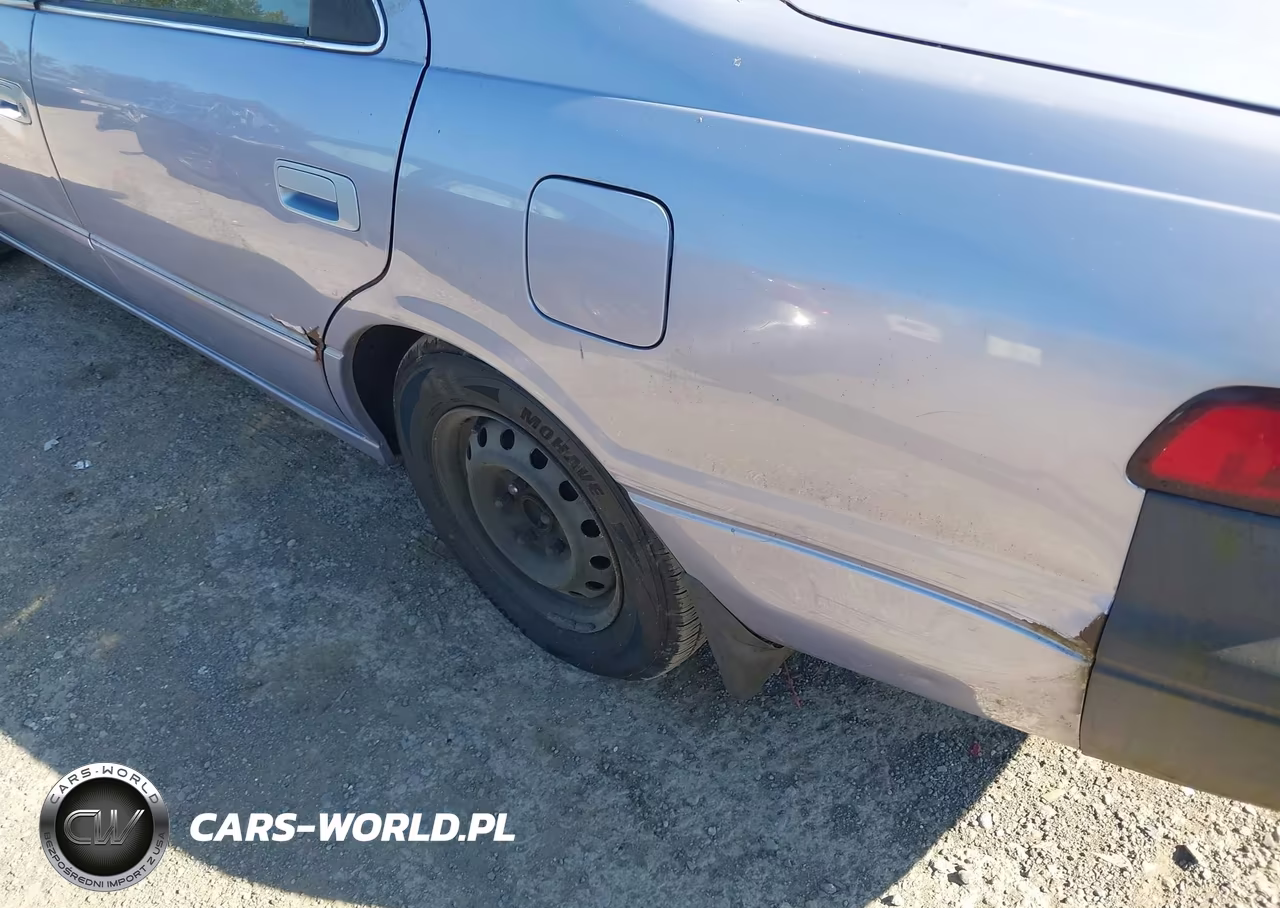1998 Toyota Camry Le VIN:JT2BG22K9W0186606 - 6