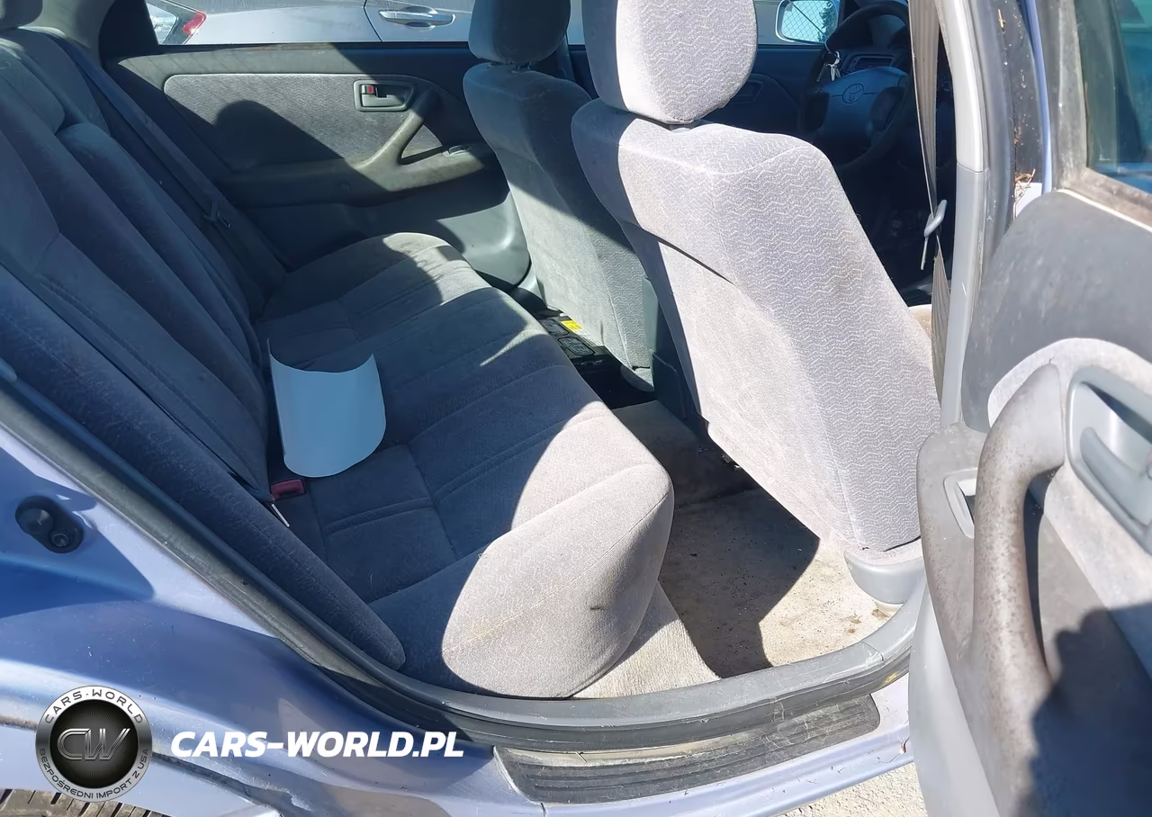 1998 Toyota Camry Le VIN:JT2BG22K9W0186606 - 8