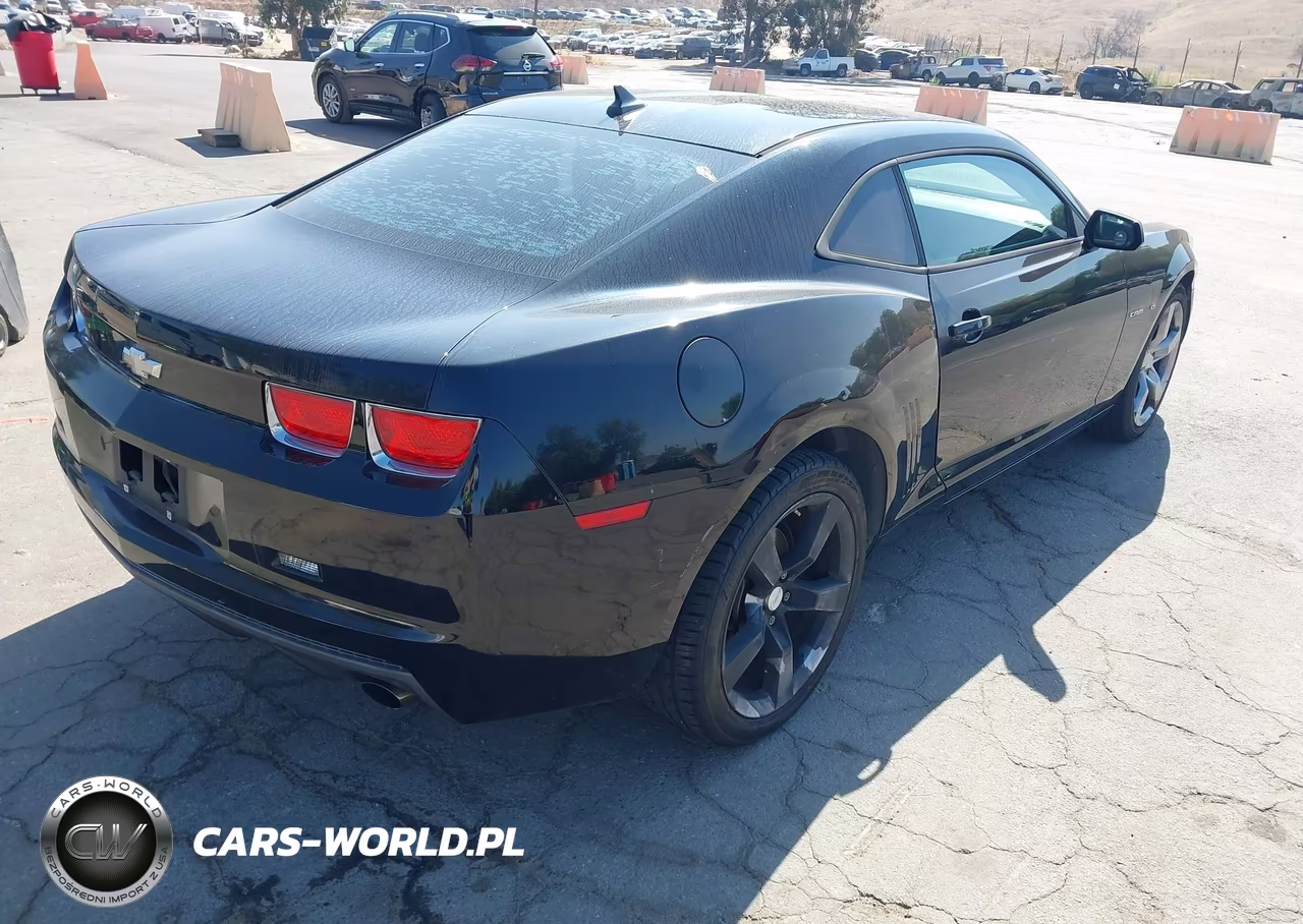 2011 Chevrolet Camaro 2Ls VIN:2G1FA1EDXB9108023 - 4