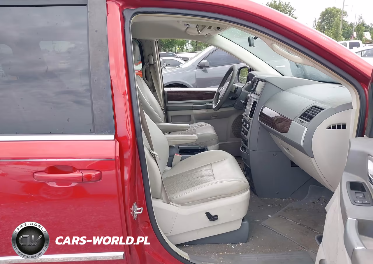 2009 Chrysler Town & Country Touring VIN:2A8HR54199R635335 - 5