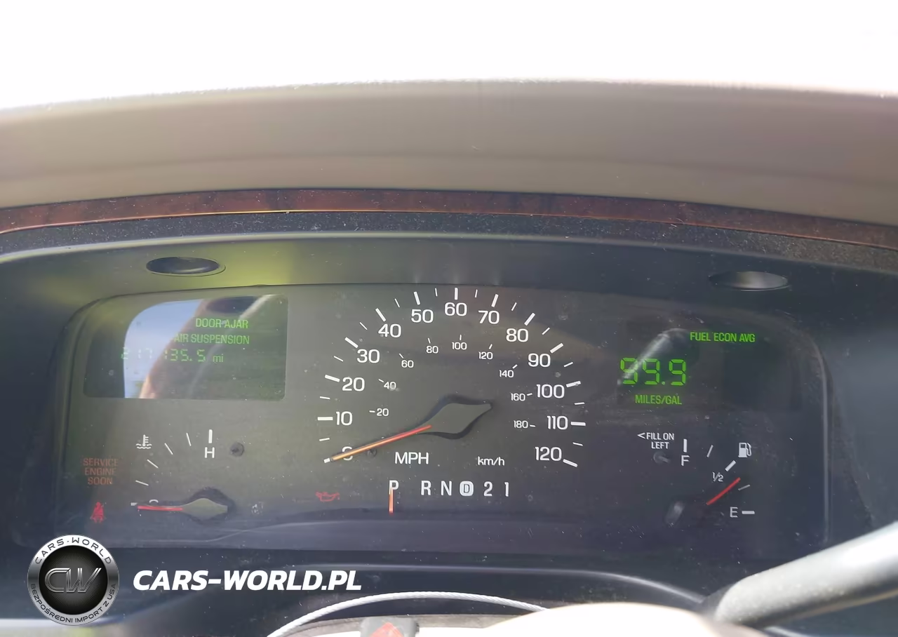 1999 Lincoln Town Car Executive VIN:1LNHM81W6XY718801 - 7