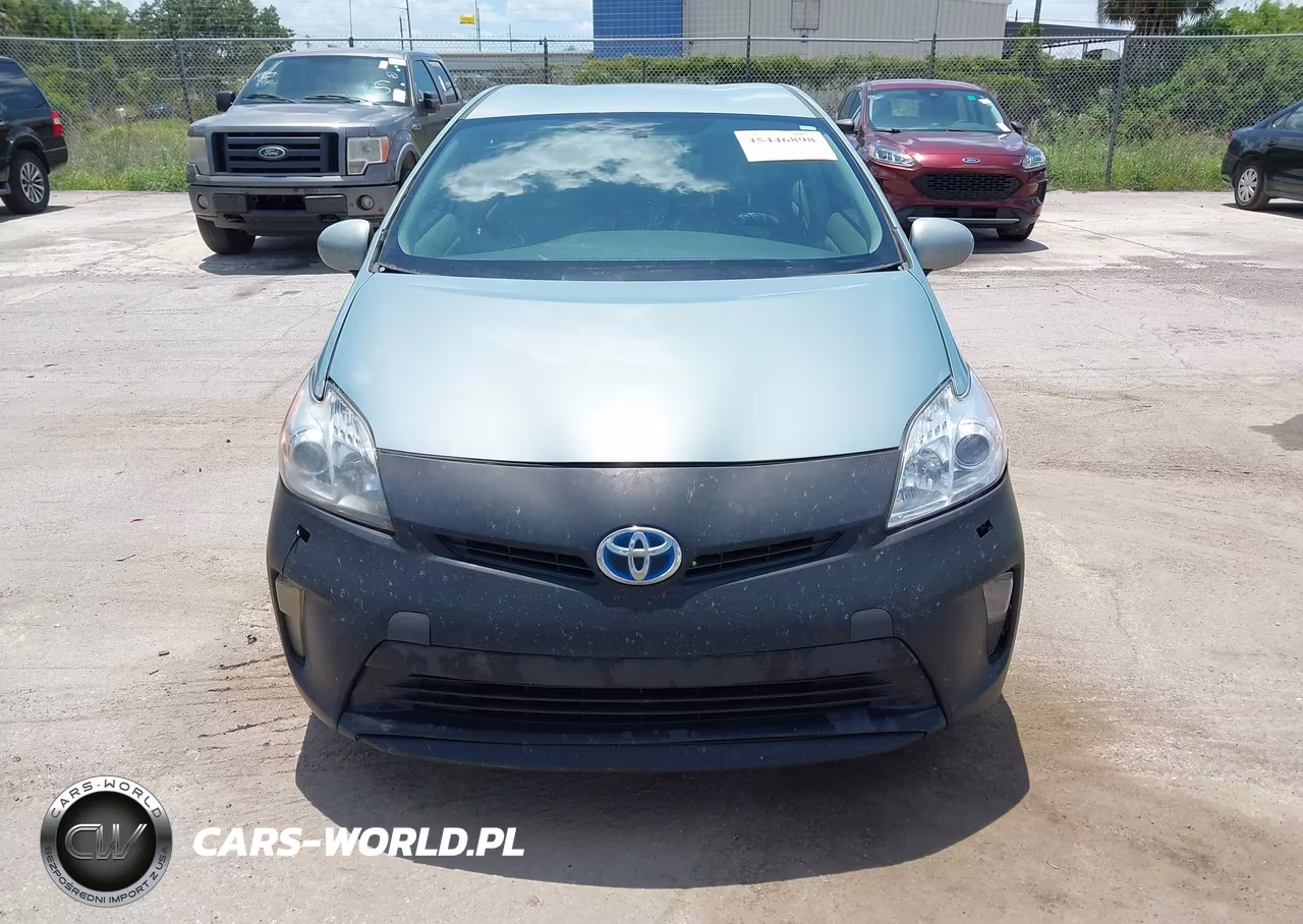2013 Toyota Prius Two VIN:JTDKN3DU8D5641933 - 12