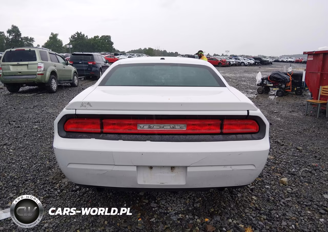 2014 Dodge Challenger Sxt VIN:2C3CDYAG9EH110600 - 17