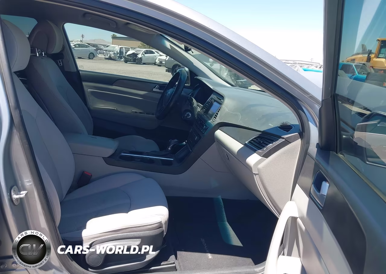 2017 Hyundai Sonata Sport VIN:5NPE34AF7HH513042 - 5