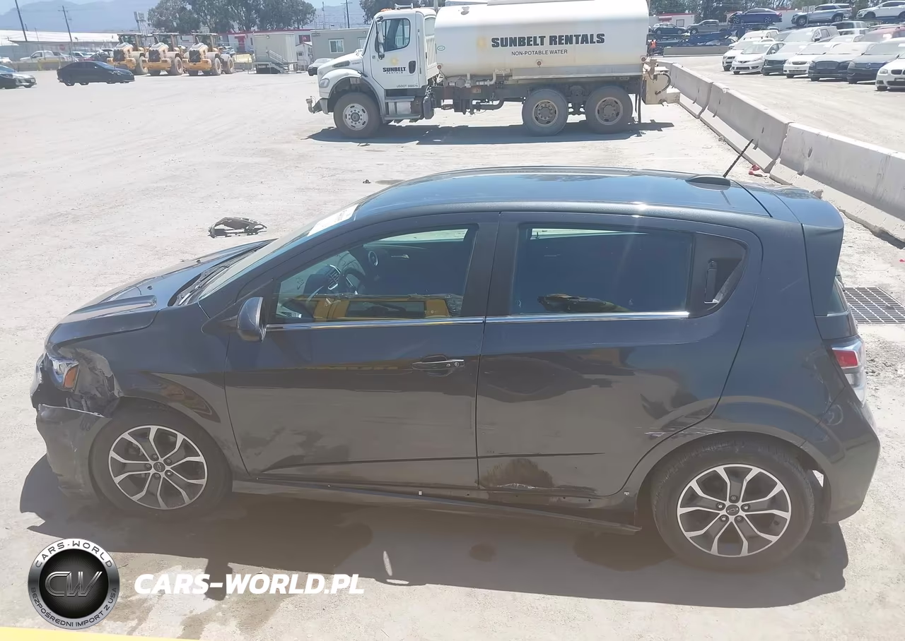 2018 Chevrolet Sonic Lt Auto VIN:1G1JD6SH1J4104014 - 14