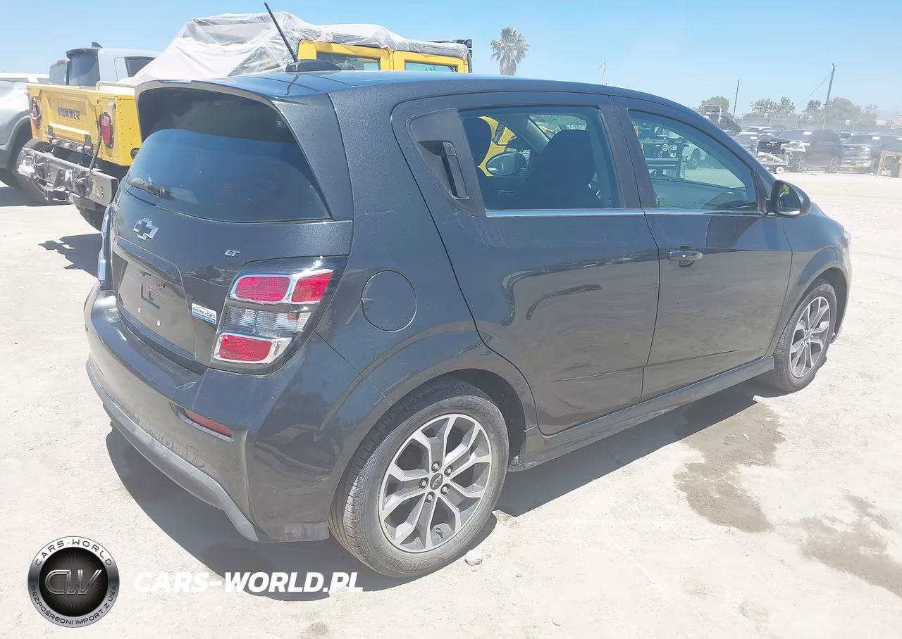 2018 Chevrolet Sonic Lt Auto VIN:1G1JD6SH1J4104014 - 4