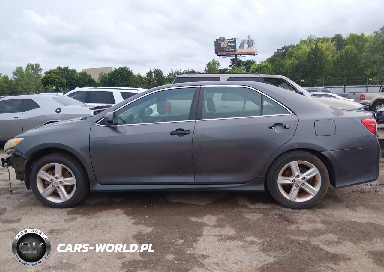 2014 Toyota Camry Se VIN:4T1BF1FK1EU755918 - 15