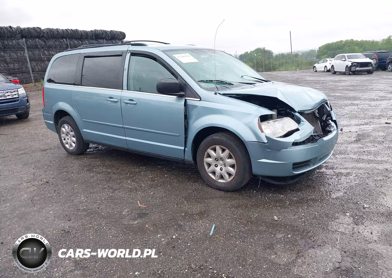 2010 Chrysler Town & Country Lx