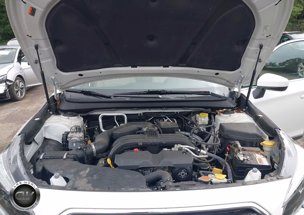 2018 Subaru Outback 2.5I Premium VIN:4S4BSACC0J3389488 - 10