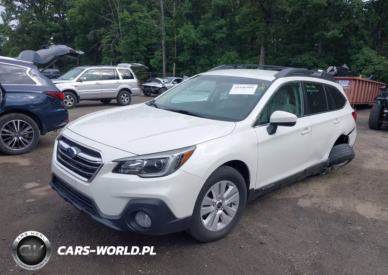 2018 Subaru Outback 2.5I Premium VIN:4S4BSACC0J3389488 - 2