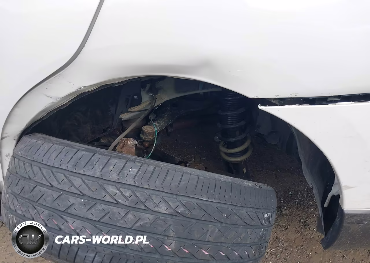 2018 Subaru Outback 2.5I Premium VIN:4S4BSACC0J3389488 - 6
