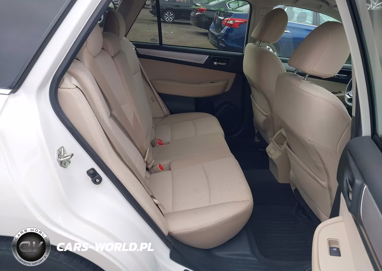2018 Subaru Outback 2.5I Premium VIN:4S4BSACC0J3389488 - 8
