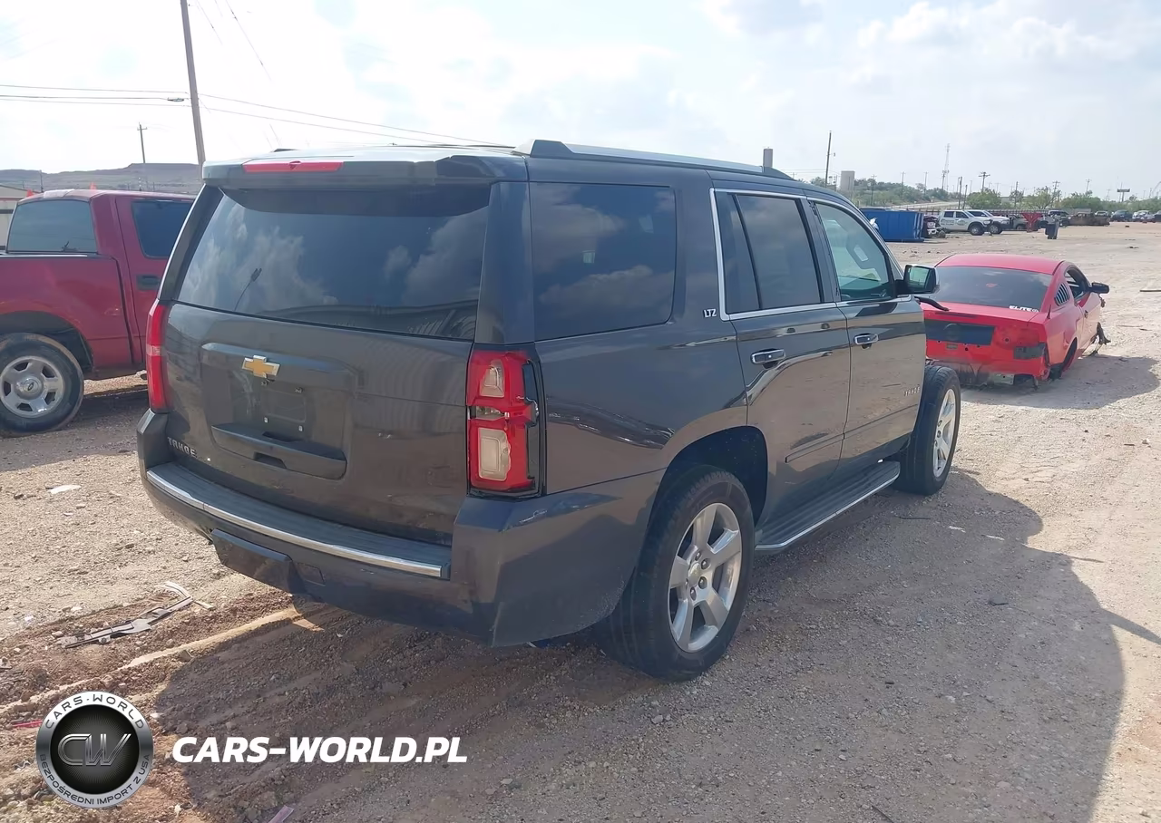 2015 Chevrolet Tahoe Ltz VIN:1GNSCCKC3FR520746 - 4