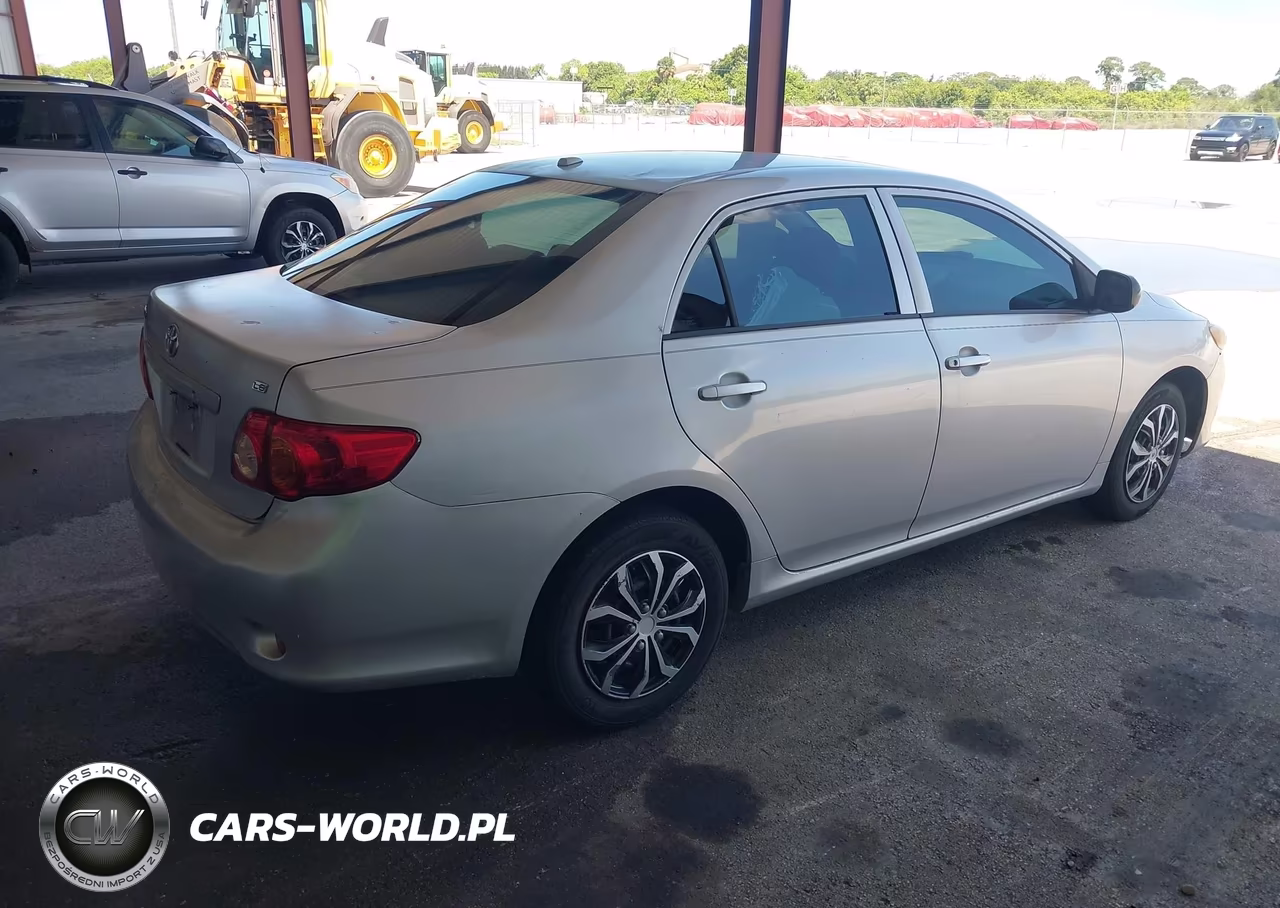 2010 Toyota Corolla Le VIN:2T1BU4EE7AC343470 - 4