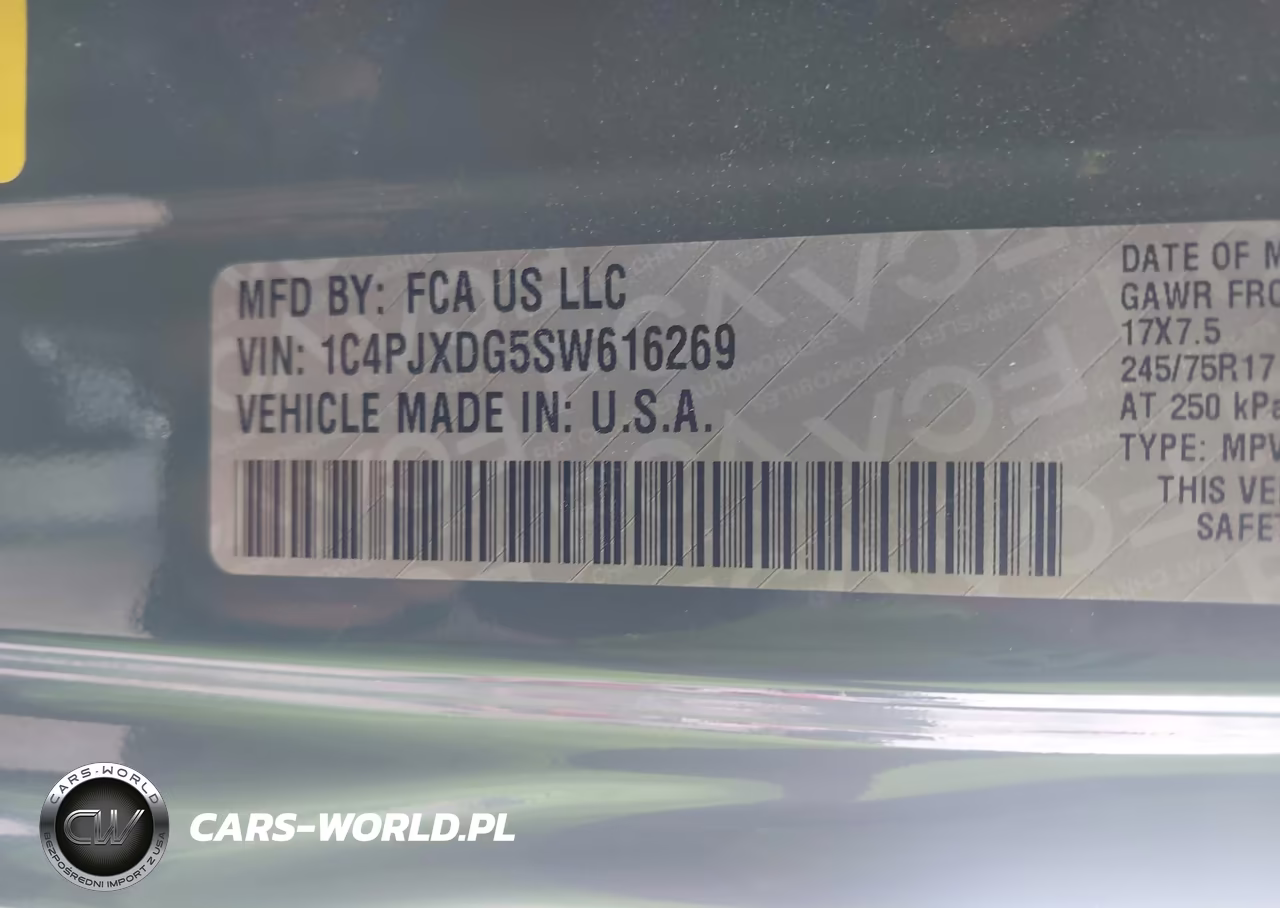2025 Jeep Wrangler 4-Door Summit 4X4 VIN:1C4PJXDG5SW616269 - 9