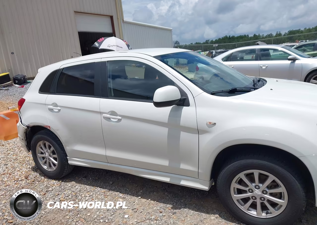 2011 Mitsubishi Outlander Sport Es VIN:JA4AP3AU9BZ005841 - 13