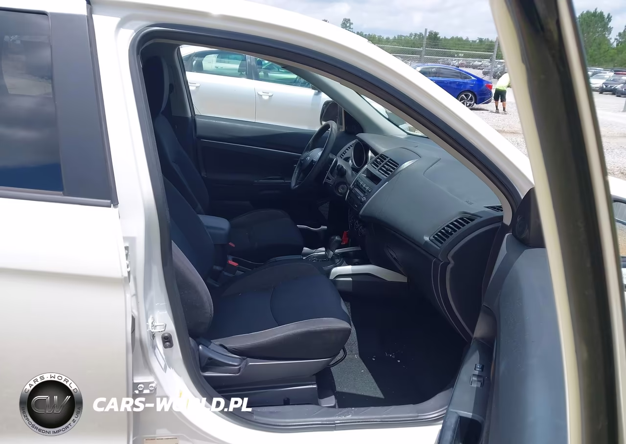 2011 Mitsubishi Outlander Sport Es VIN:JA4AP3AU9BZ005841 - 5