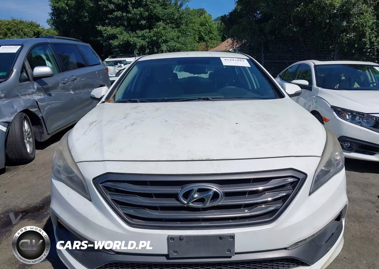 2015 Hyundai Sonata Sport VIN:5NPE34AF8FH061518 - 12