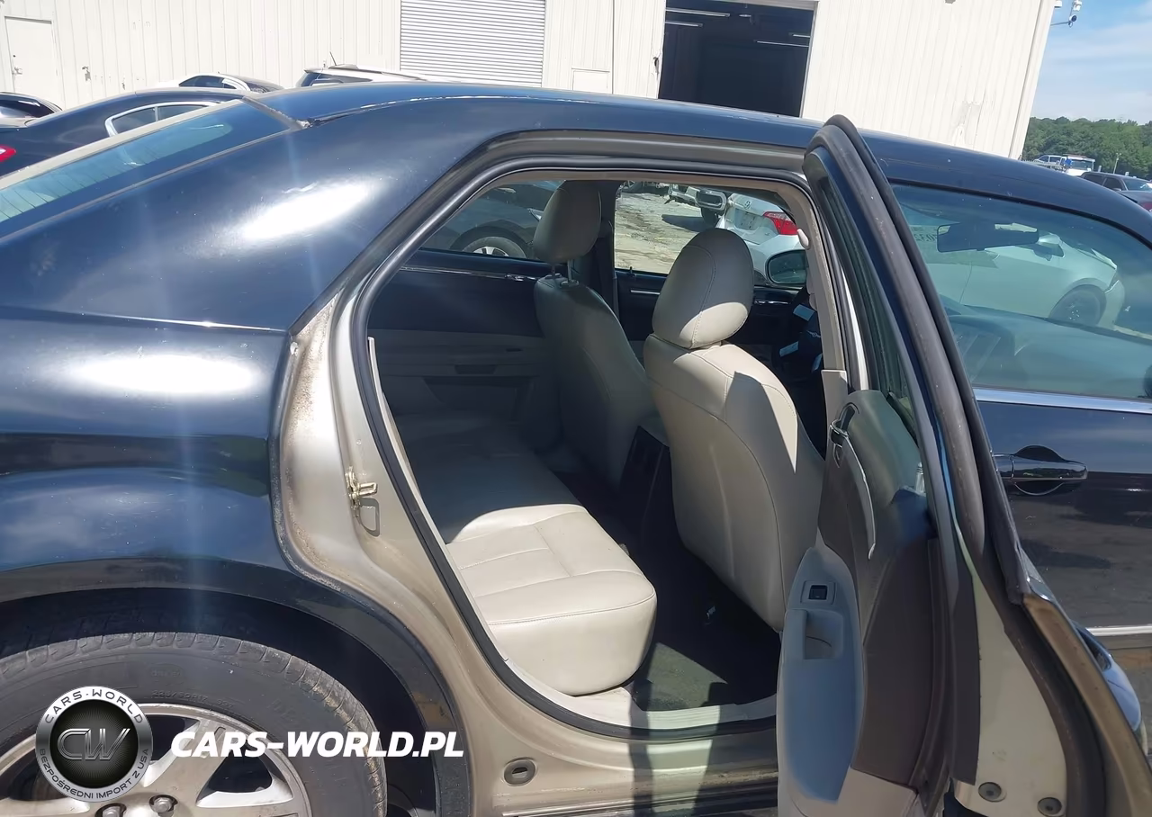 2006 Chrysler 300 Touring VIN:2C3KA53G76H412016 - 8