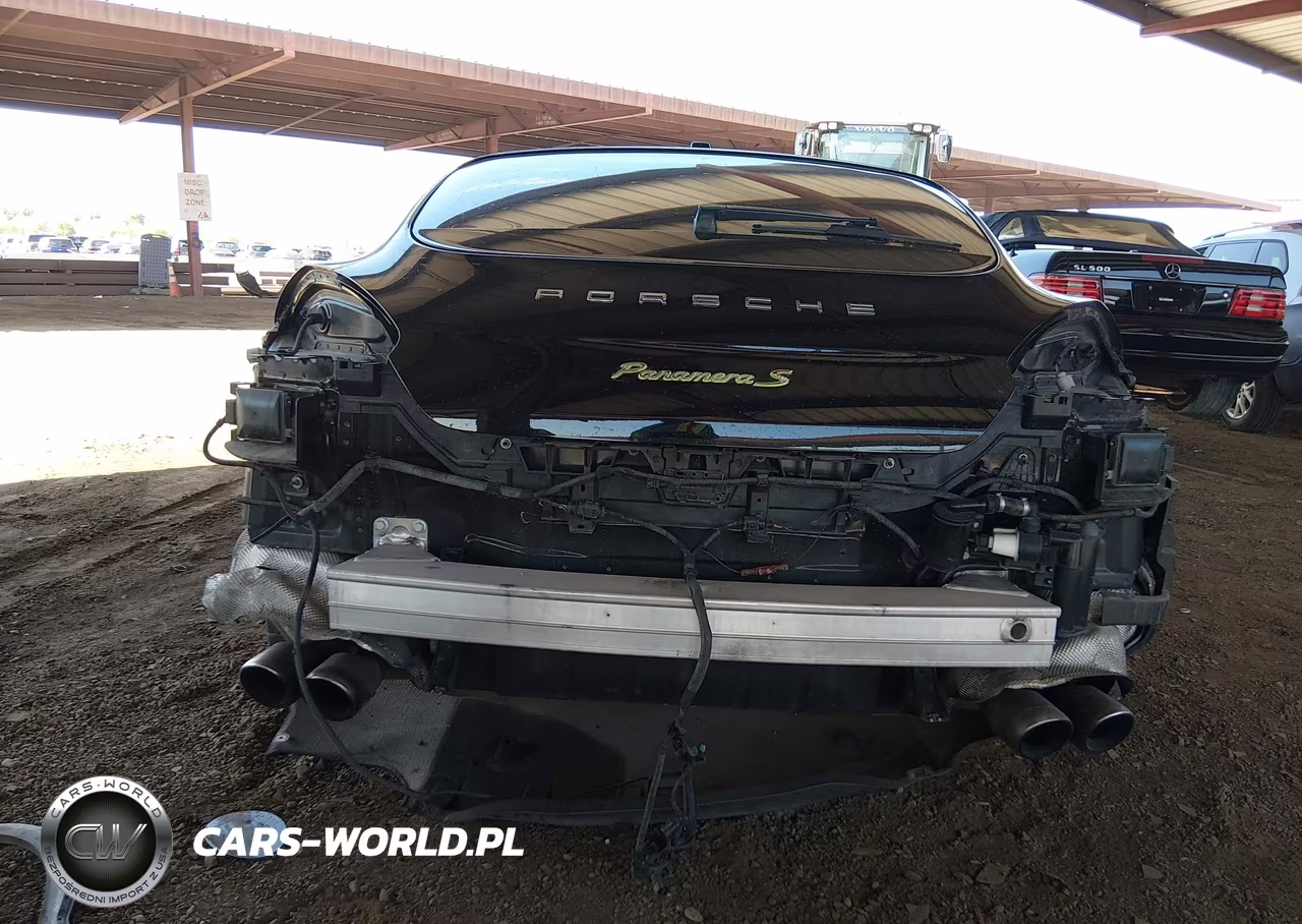 2014 Porsche Panamera E-Hybrid S VIN:WP0AD2A77EL044759 - 17